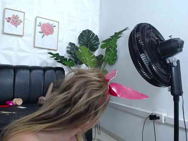 Valentina-mature webcam