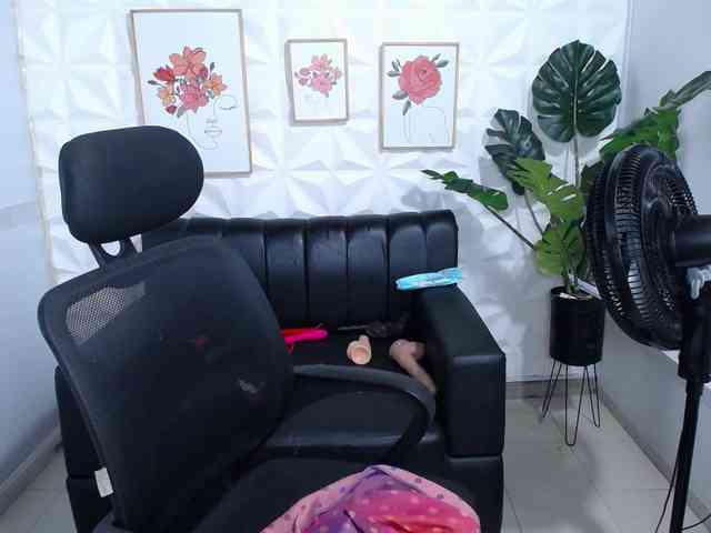Valentina-mature webcam