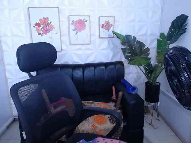 Valentina-mature webcam