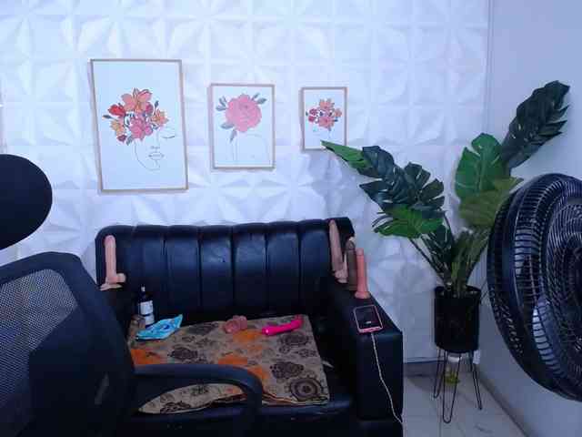 Valentina-mature webcam