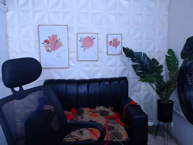 Valentina-mature webcam