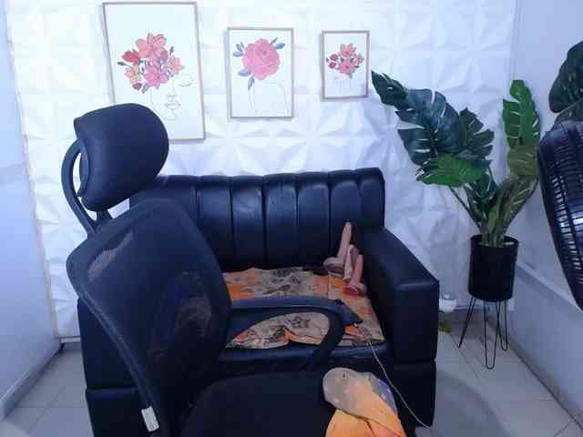 Valentina-mature webcam