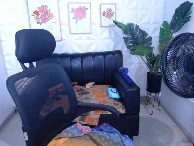 Valentina-mature webcam