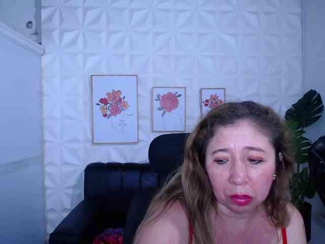 Valentina-mature webcam