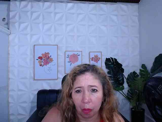 Valentina-mature webcam