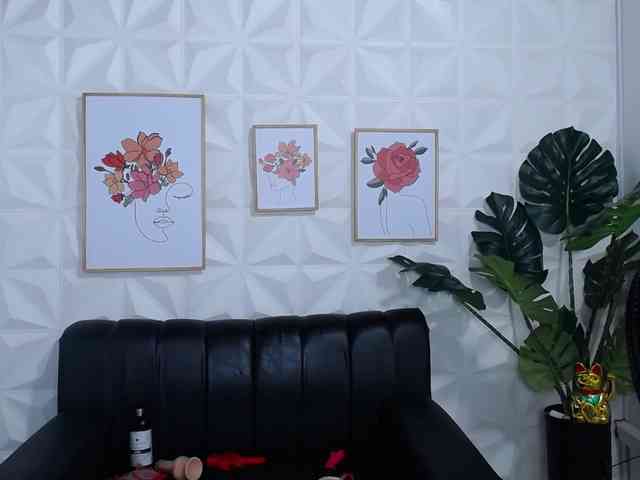 Valentina-mature webcam