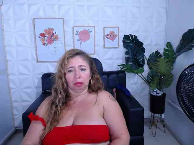 Valentina-mature webcam