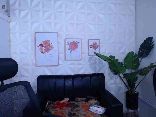 Valentina-mature webcam