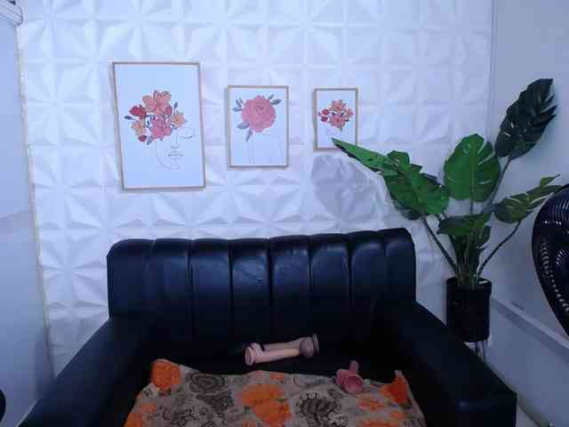 Valentina-mature webcam