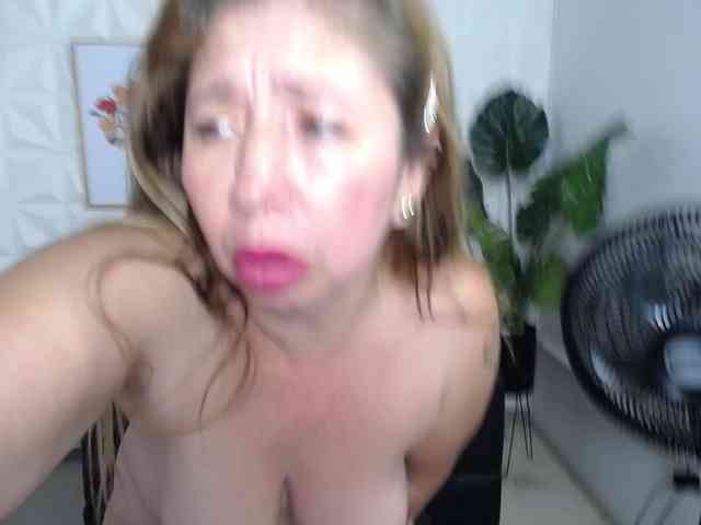 Valentina-mature webcam
