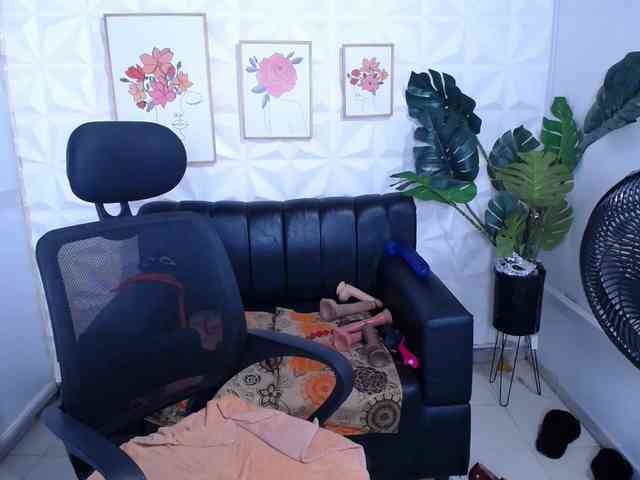 Valentina-mature webcam