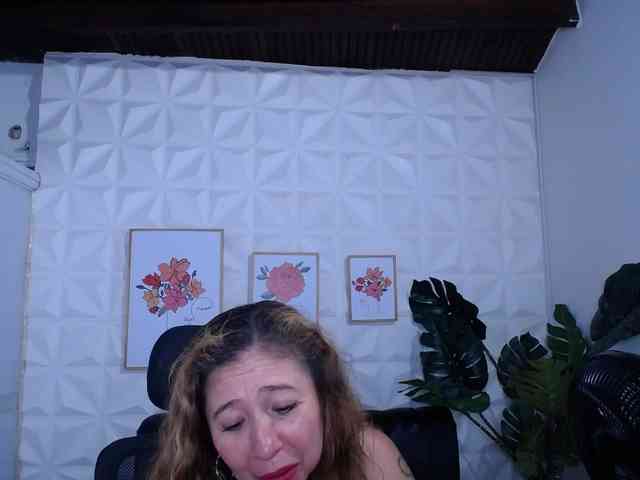 Valentina-mature webcam