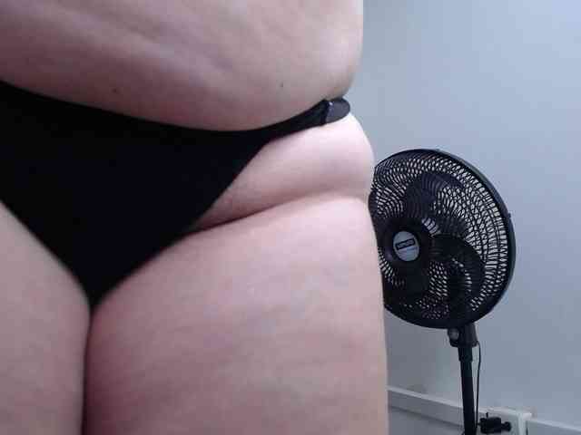 Valentina-mature webcam