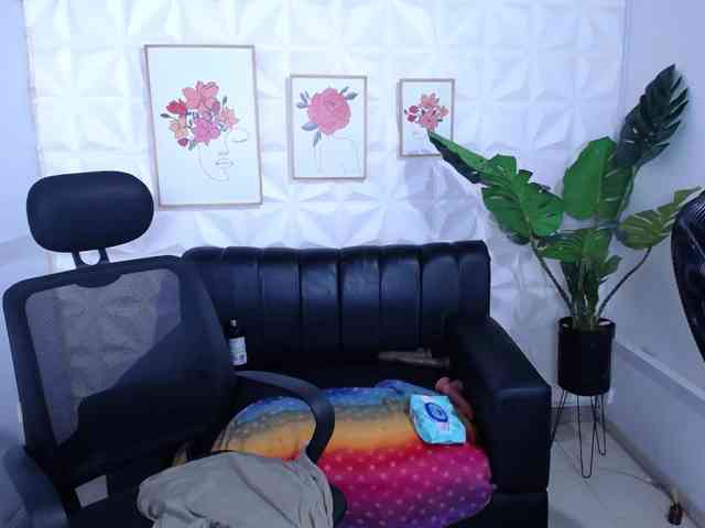 Valentina-mature webcam