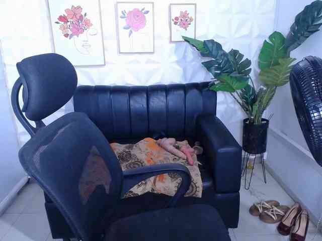 Valentina-mature webcam