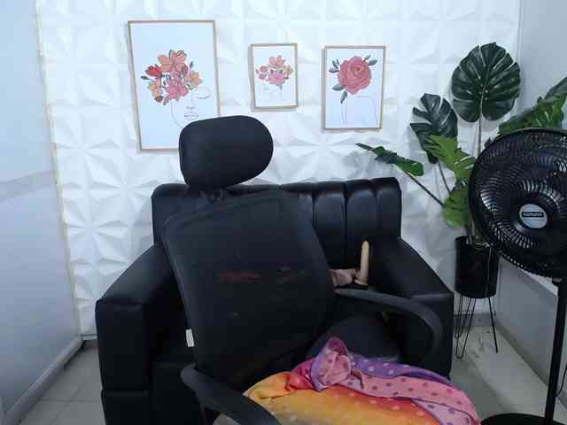 Valentina-mature webcam