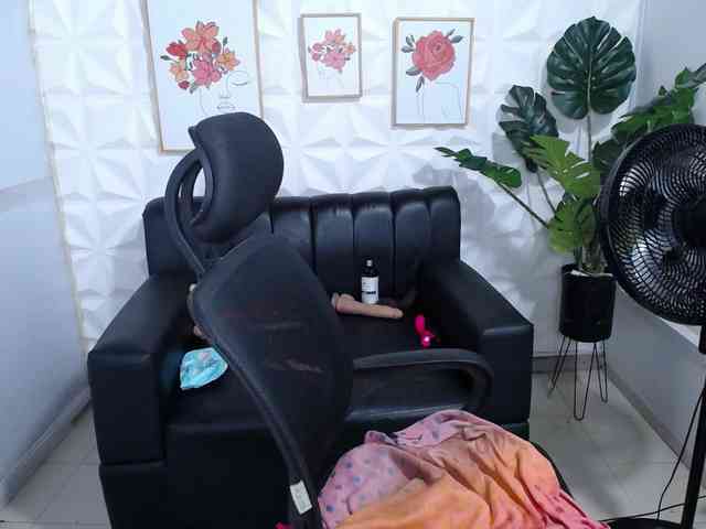 Valentina-mature webcam