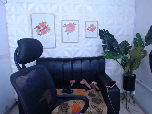 Valentina-mature webcam