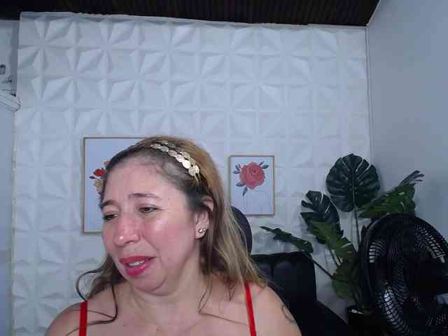 Valentina-mature webcam
