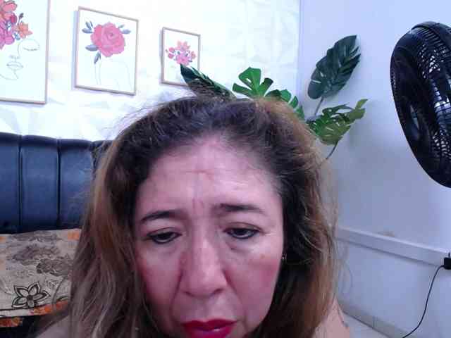 Valentina-mature webcam