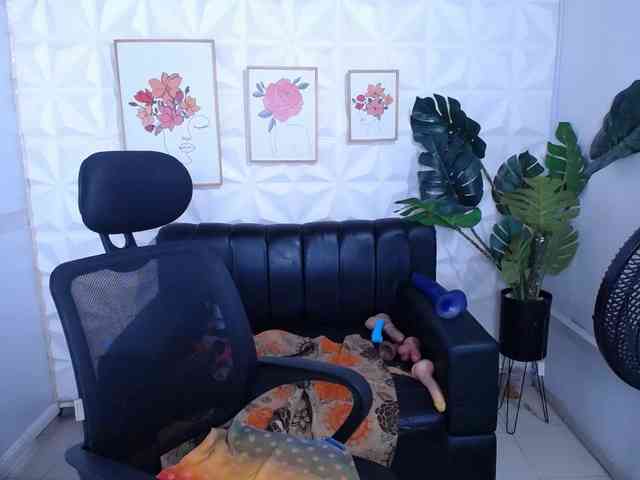 Valentina-mature webcam