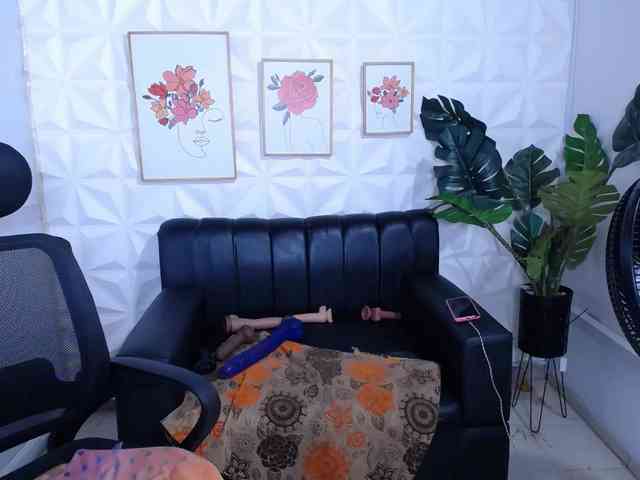 Valentina-mature webcam