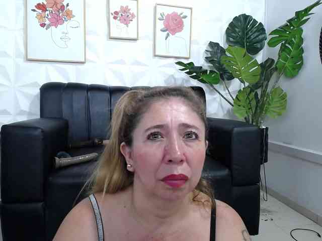 Valentina-mature webcam