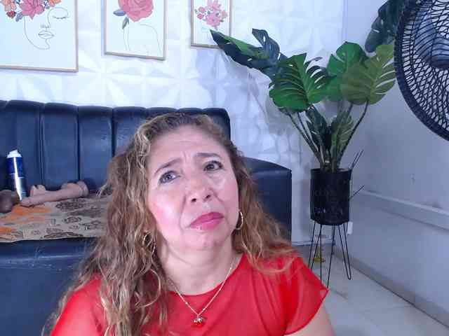 Valentina-mature webcam