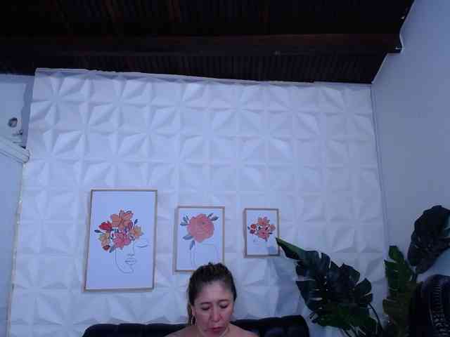 Valentina-mature webcam