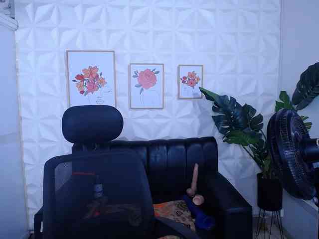 Valentina-mature webcam