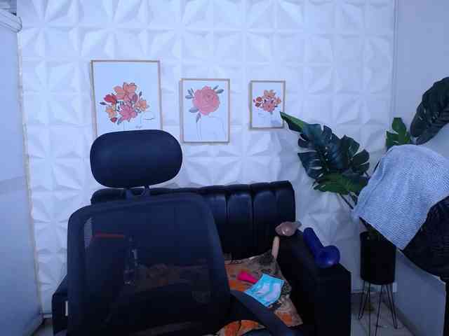 Valentina-mature webcam