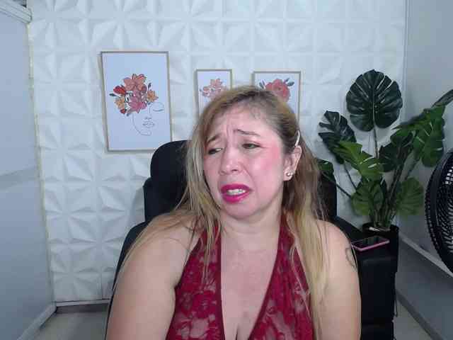Valentina-mature webcam