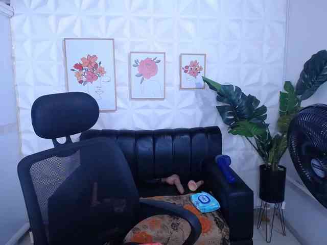 Valentina-mature webcam