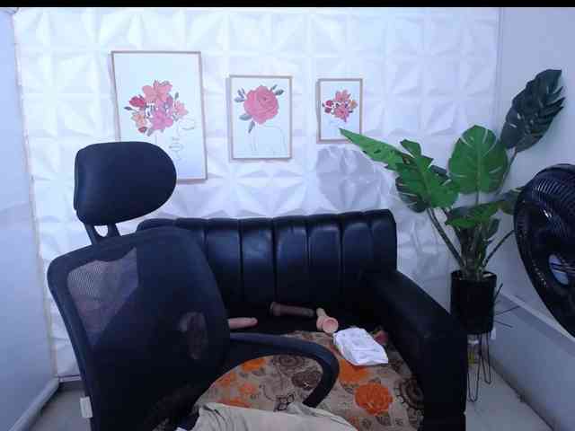 Valentina-mature webcam