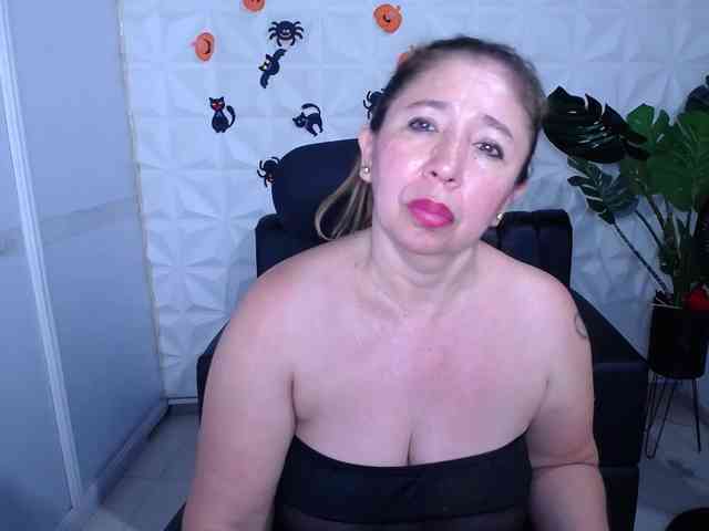 Valentina-mature