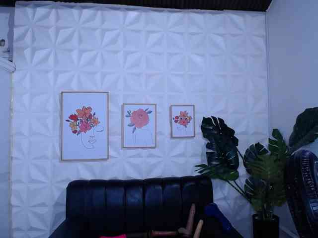 Valentina-mature webcam