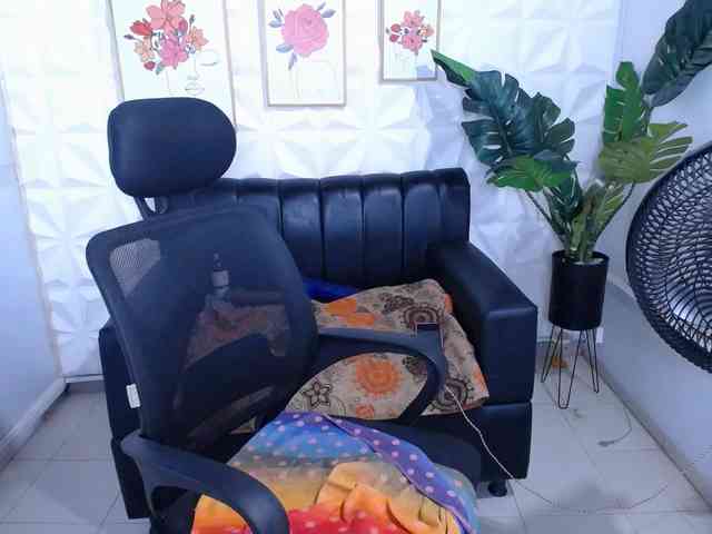 Valentina-mature webcam