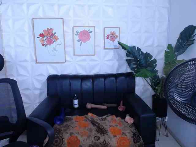 Valentina-mature webcam