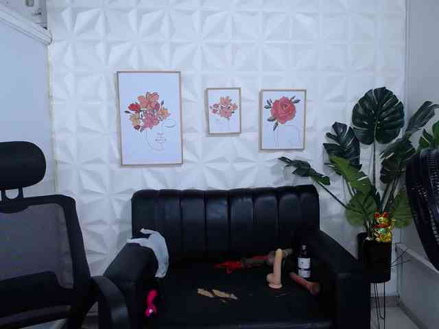Valentina-mature webcam