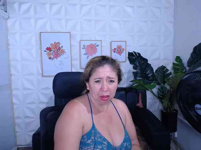 Valentina-mature webcam