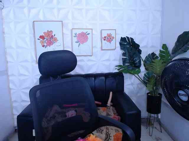 Valentina-mature webcam