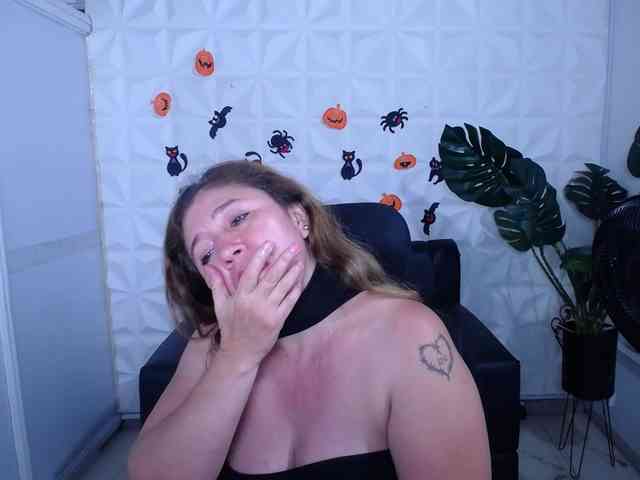 Valentina-mature