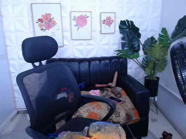 Valentina-mature webcam