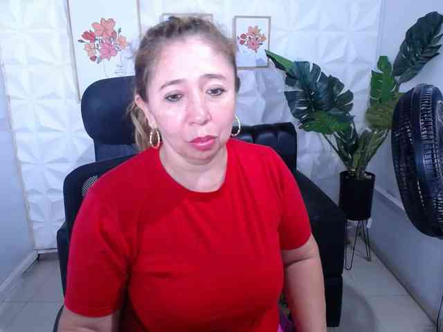 Valentina-mature webcam