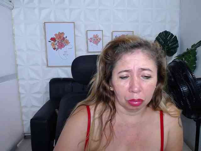 Valentina-mature webcam