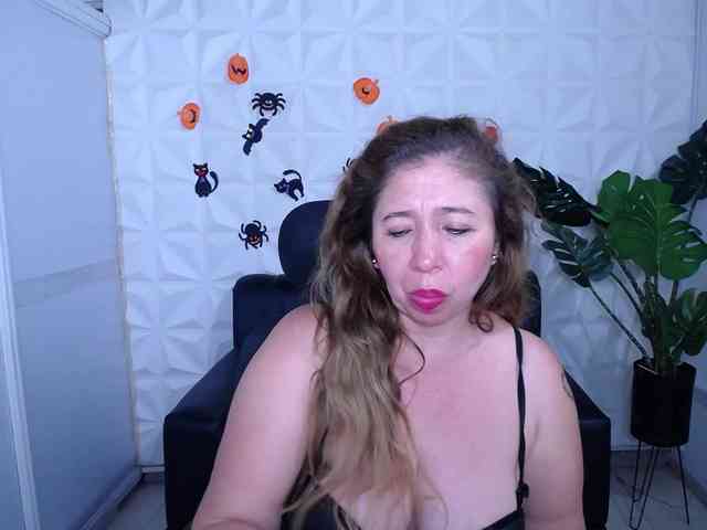 Valentina-mature webcam