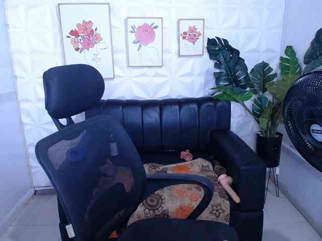 Valentina-mature webcam