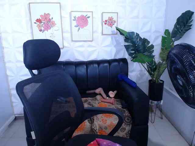 Valentina-mature webcam