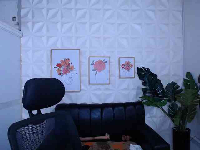 Valentina-mature webcam