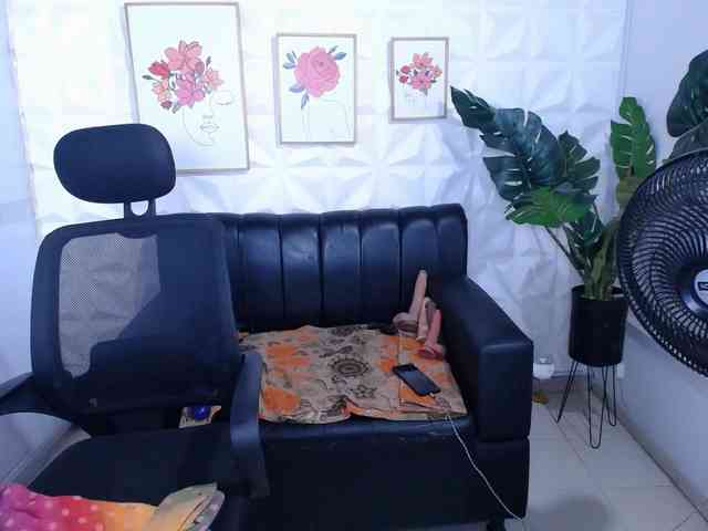 Valentina-mature webcam